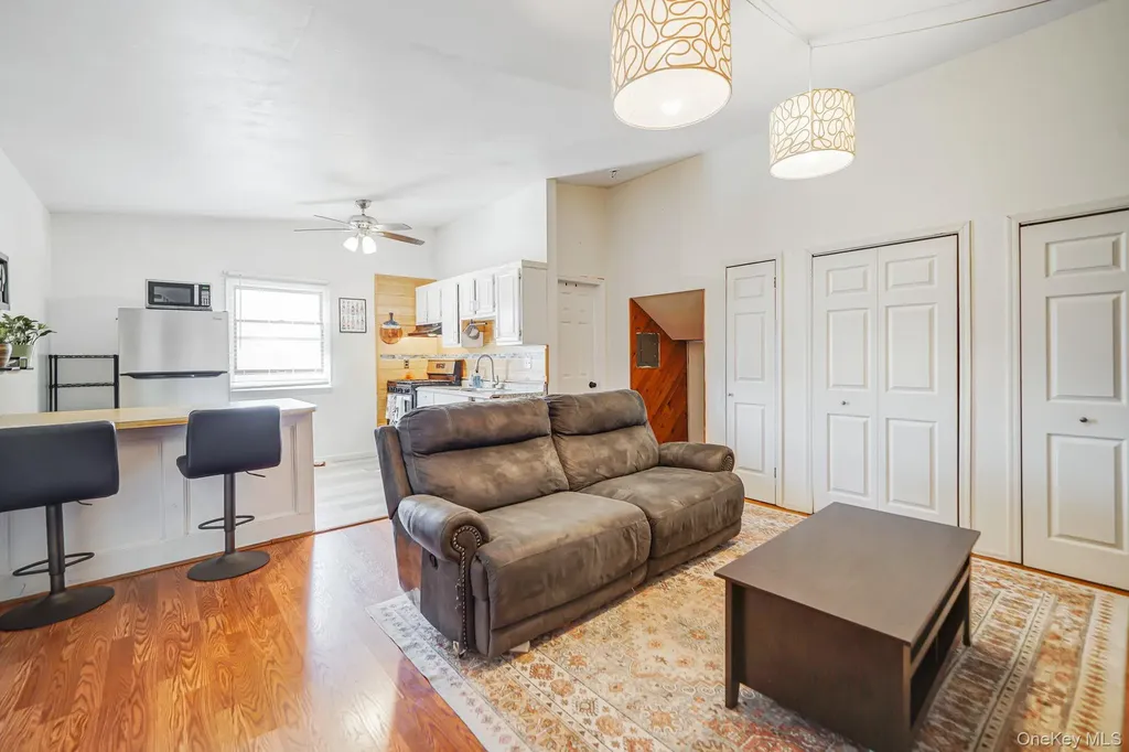 10 Pierre Drive Commack NY 11725