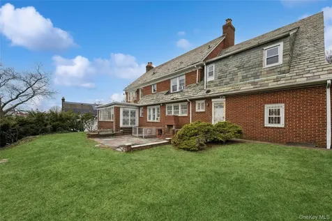 193-12 Foothill Avenue Holliswood NY 11423