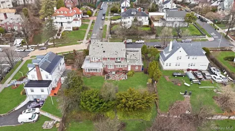 193-12 Foothill Avenue Holliswood NY 11423