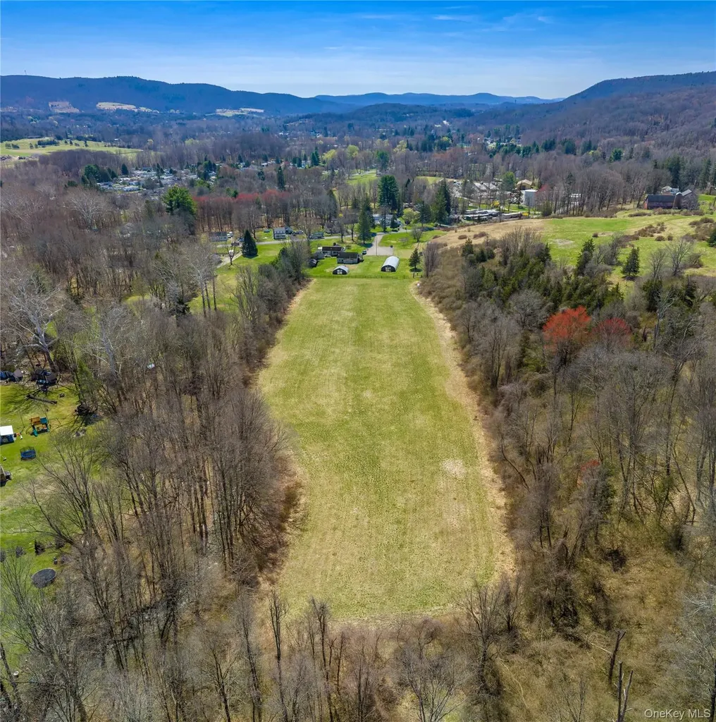 21-23 Tinker Town Road Dover Plains NY 12522