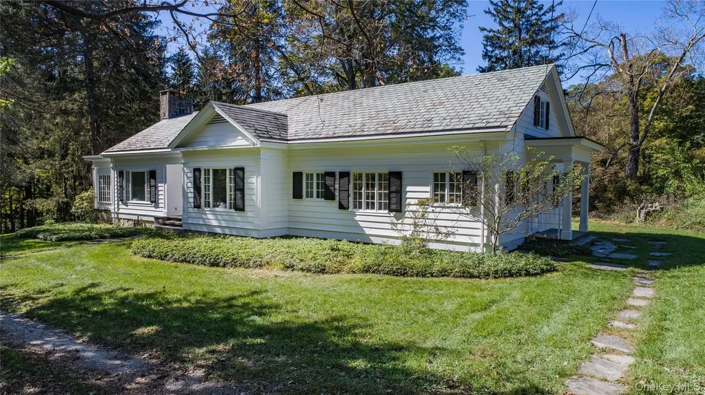 21-23 Tinker Town Road Dover Plains NY 12522