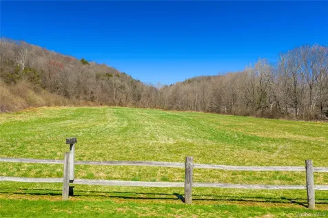 21-23 Tinker Town Road Dover Plains NY 12522