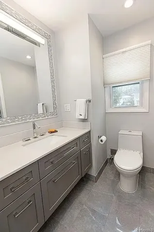17 N Brook Road Larchmont NY 10538