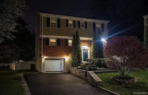 17 N Brook Road Larchmont NY 10538
