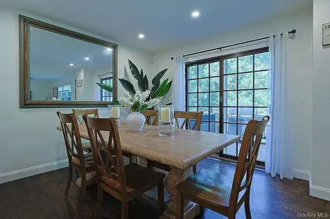 17 N Brook Road Larchmont NY 10538