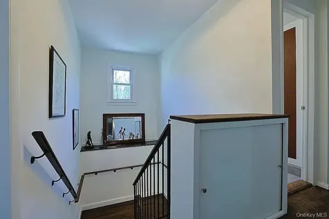 17 N Brook Road Larchmont NY 10538