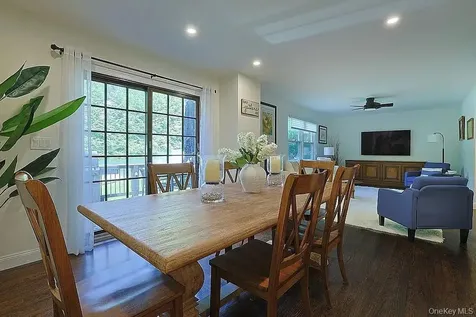 17 N Brook Road Larchmont NY 10538