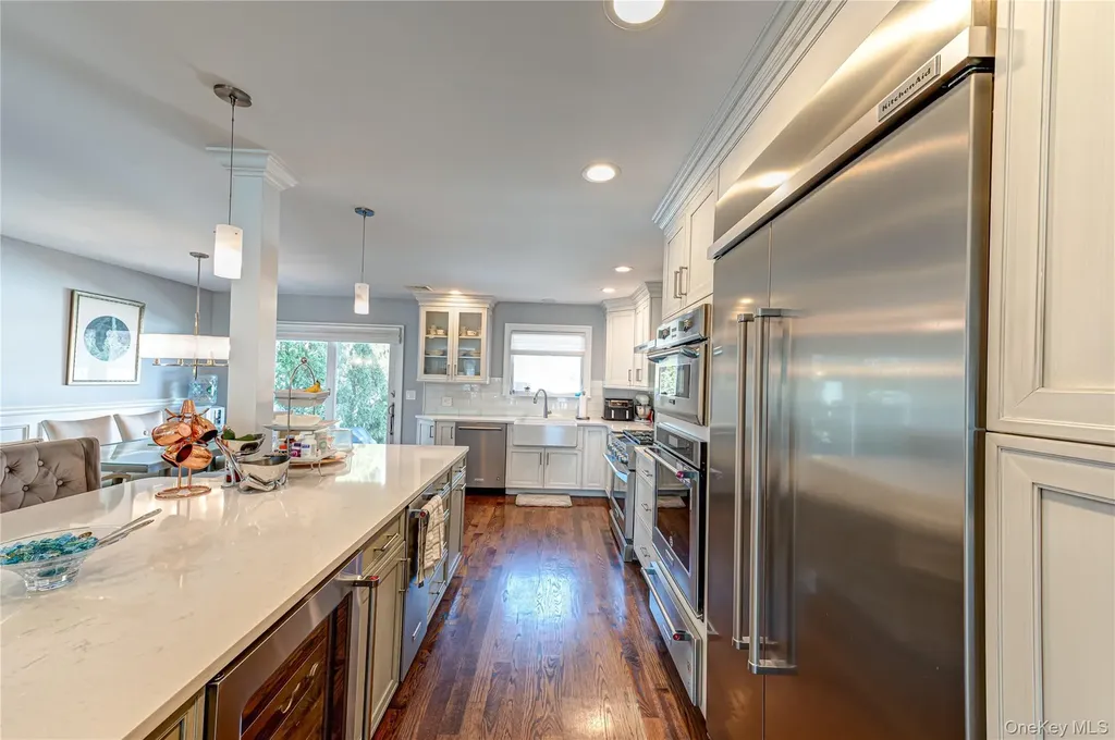35 Circle Drive Syosset NY 11791