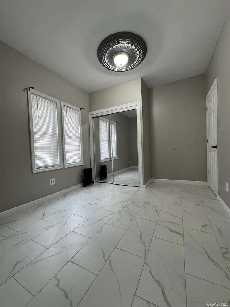 861 E 215th Street Bronx NY 10467
