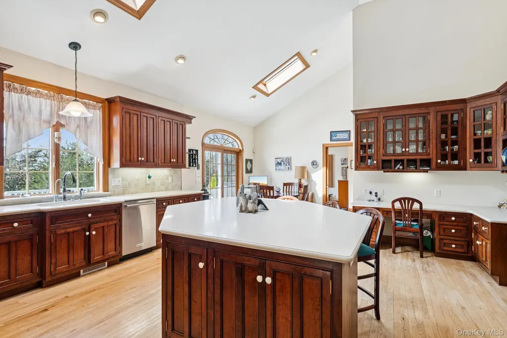 1115 White Eagle Drive Laurel NY 11948
