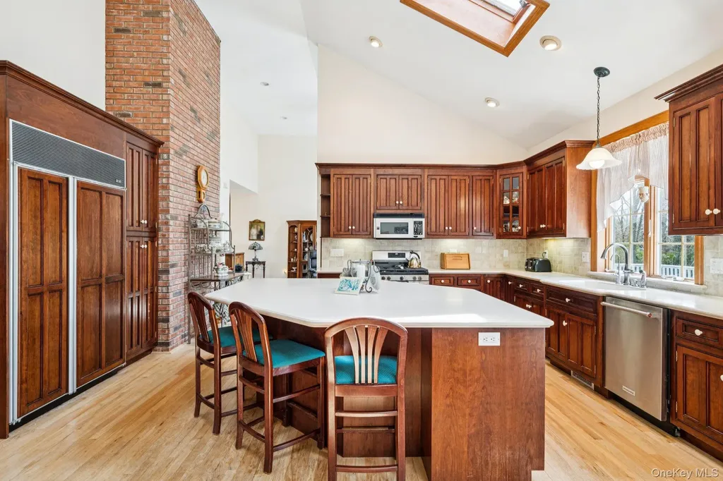 1115 White Eagle Drive Laurel NY 11948