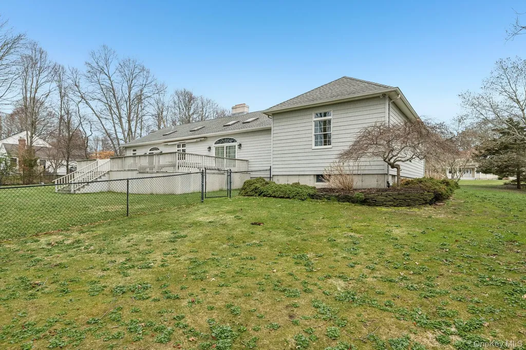 1115 White Eagle Drive Laurel NY 11948