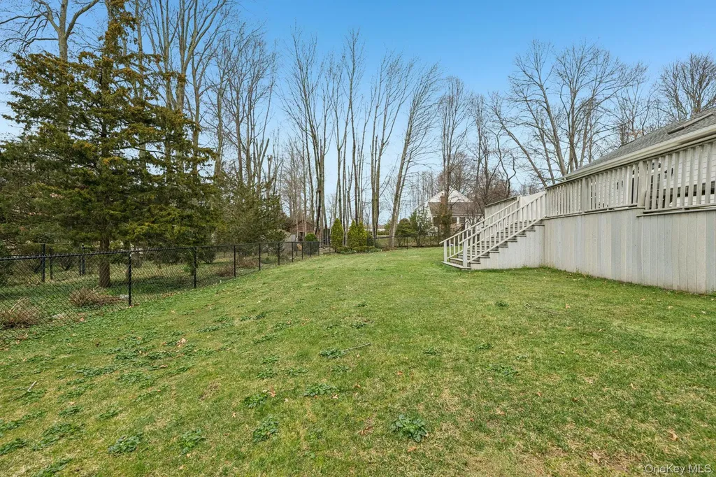 1115 White Eagle Drive Laurel NY 11948