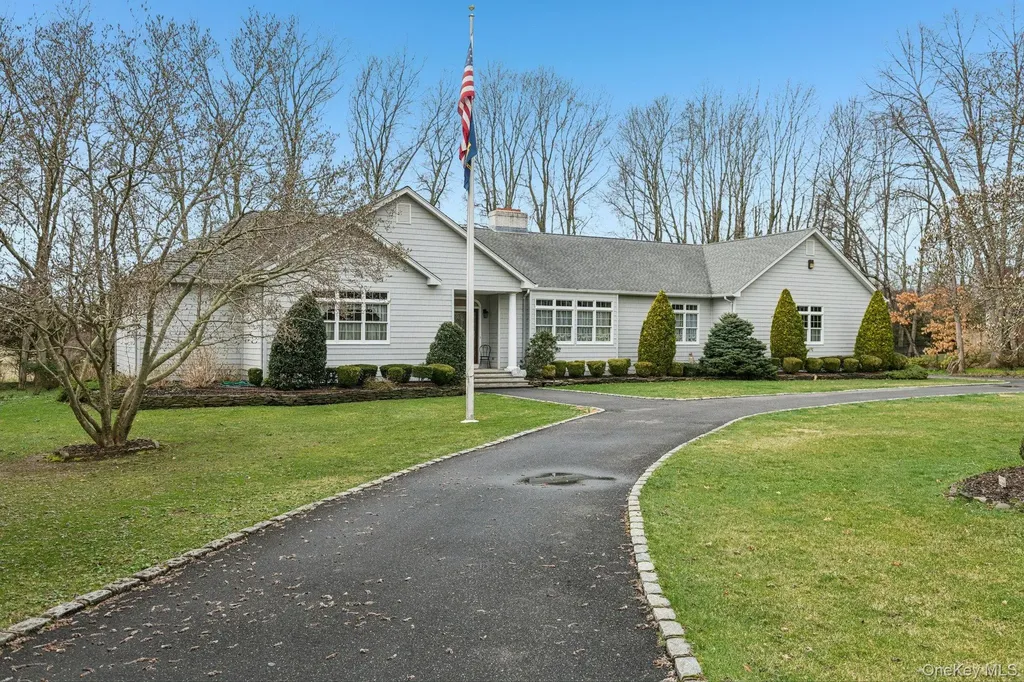 1115 White Eagle Drive Laurel NY 11948