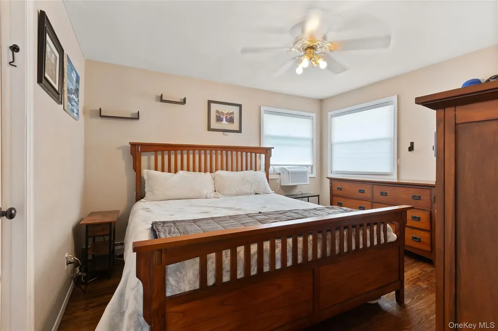 182 Montgomery Avenue West Babylon NY 11704