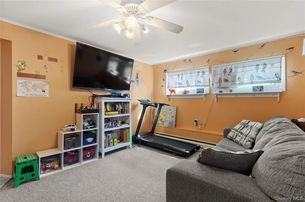 182 Montgomery Avenue West Babylon NY 11704
