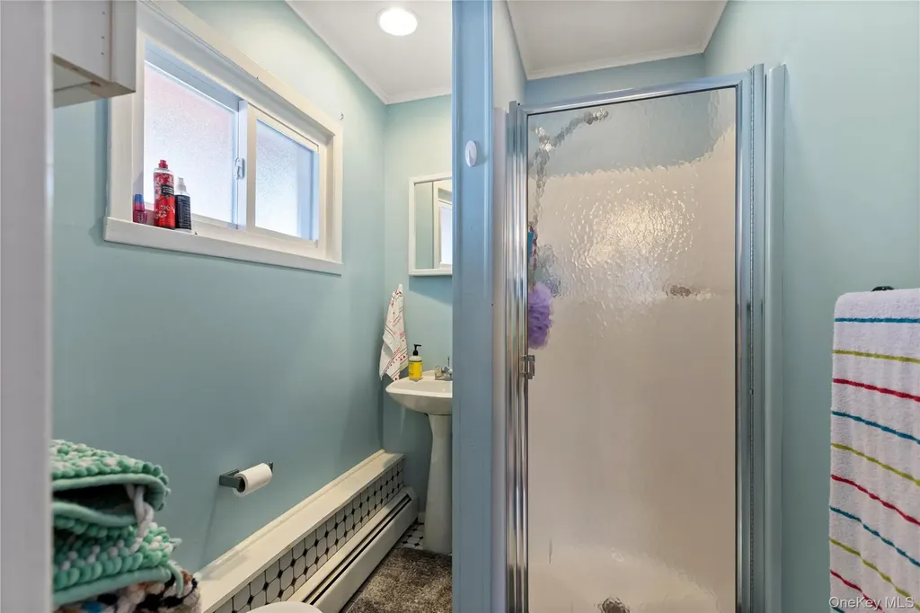 182 Montgomery Avenue West Babylon NY 11704
