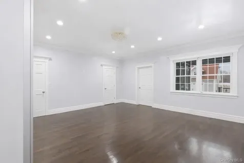 171 Oakfield Avenue Dix Hills NY 11746