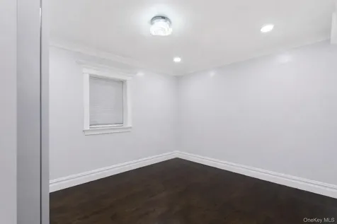 171 Oakfield Avenue Dix Hills NY 11746