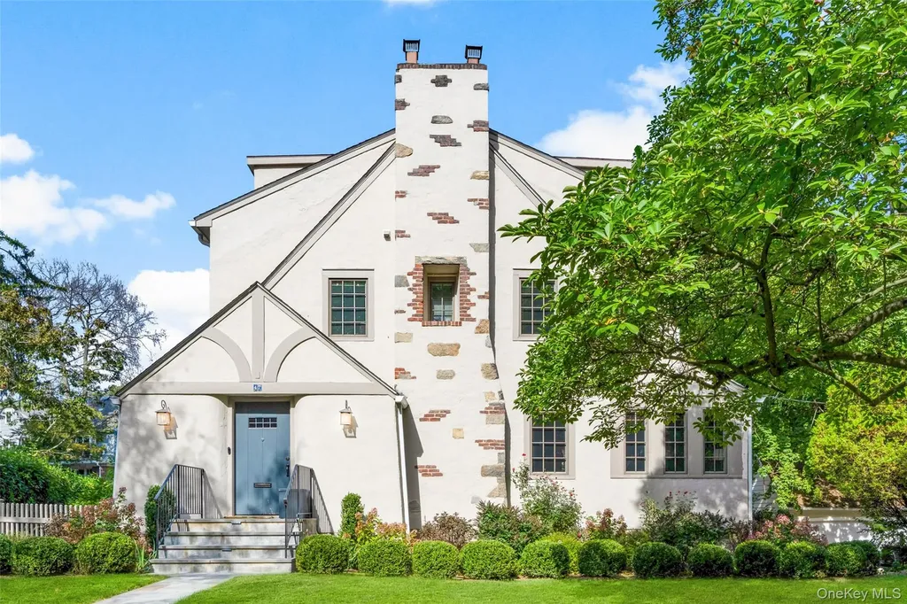 47 Pine Brook Drive Larchmont NY 10538