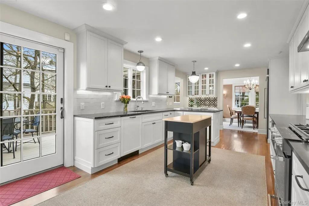 47 Pine Brook Drive Larchmont NY 10538
