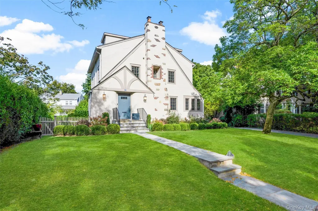47 Pine Brook Drive Larchmont NY 10538
