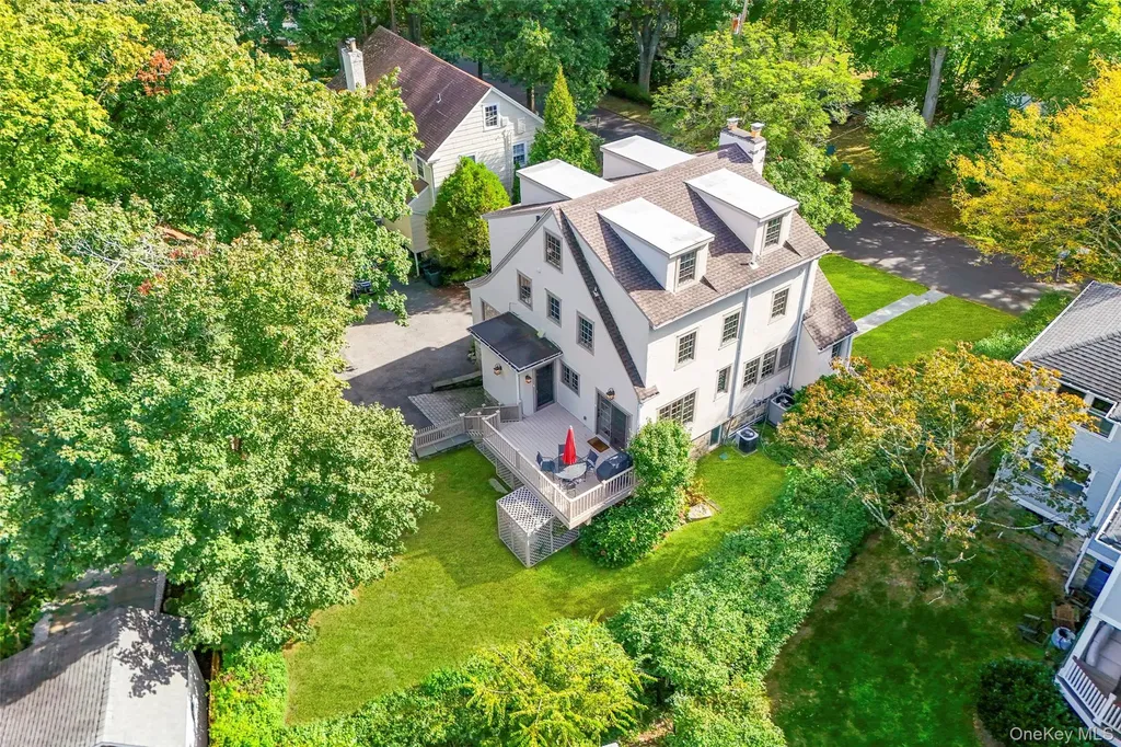 47 Pine Brook Drive Larchmont NY 10538