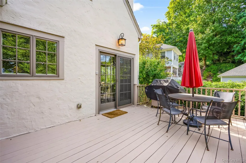 47 Pine Brook Drive Larchmont NY 10538