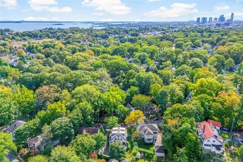 47 Pine Brook Drive Larchmont NY 10538