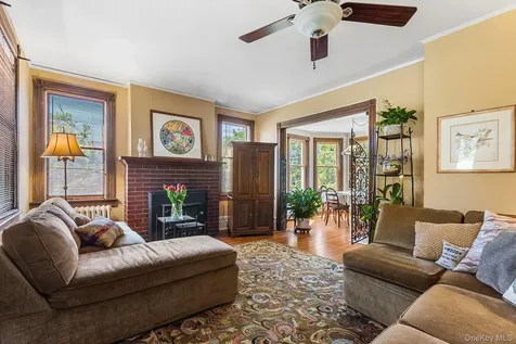 17 Upland Avenue White Plains NY 10604