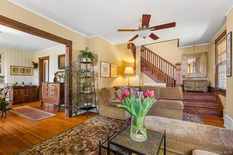 17 Upland Avenue White Plains NY 10604