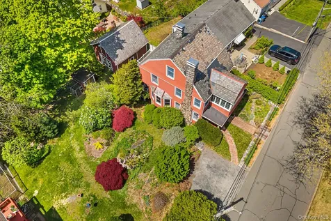 17 Upland Avenue White Plains NY 10604