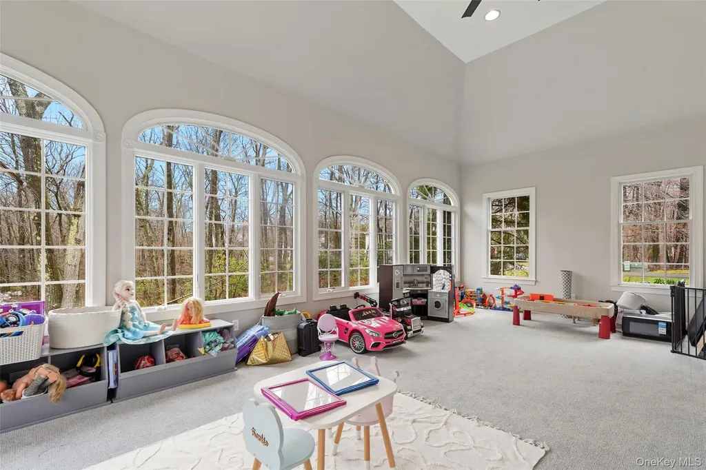 31 Split Rock Road Pound Ridge NY 10576
