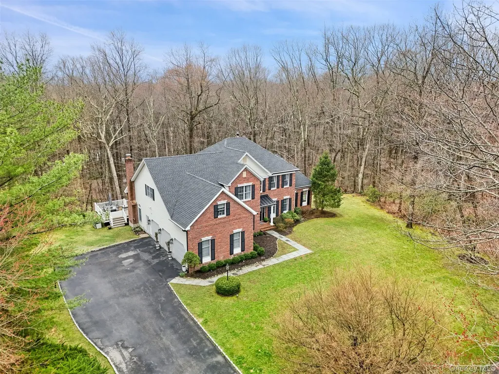 31 Split Rock Road Pound Ridge NY 10576