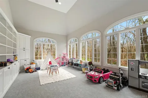 31 Split Rock Road Pound Ridge NY 10576