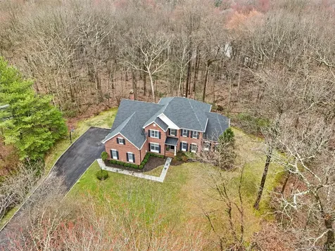 31 Split Rock Road Pound Ridge NY 10576