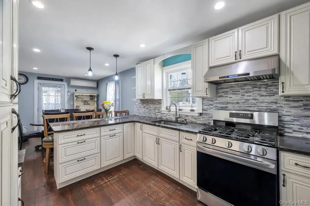2478 Loft Avenue Baldwin NY 11510