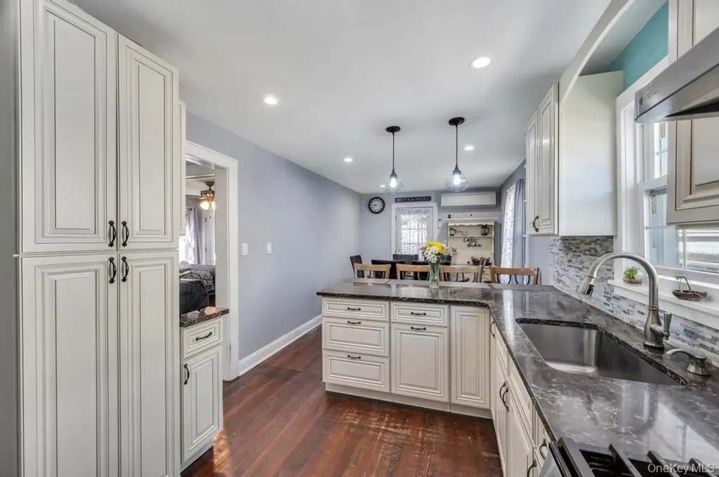 2478 Loft Avenue Baldwin NY 11510