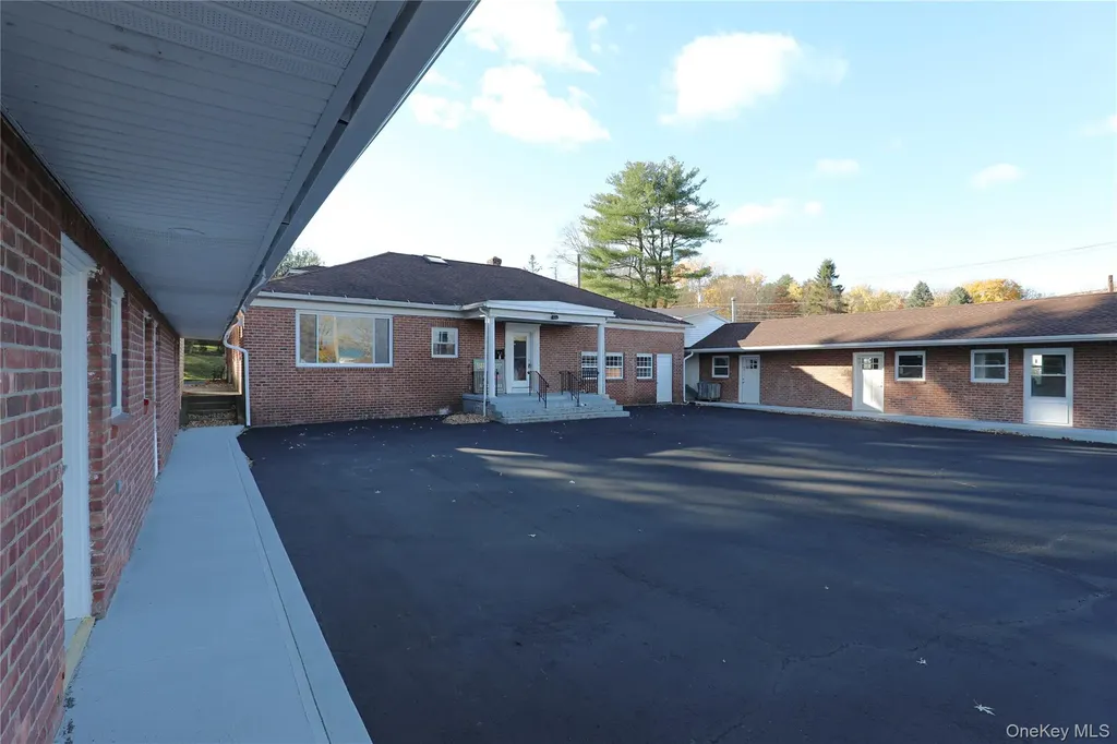 14311 9w Call Listing Agent NY 12124