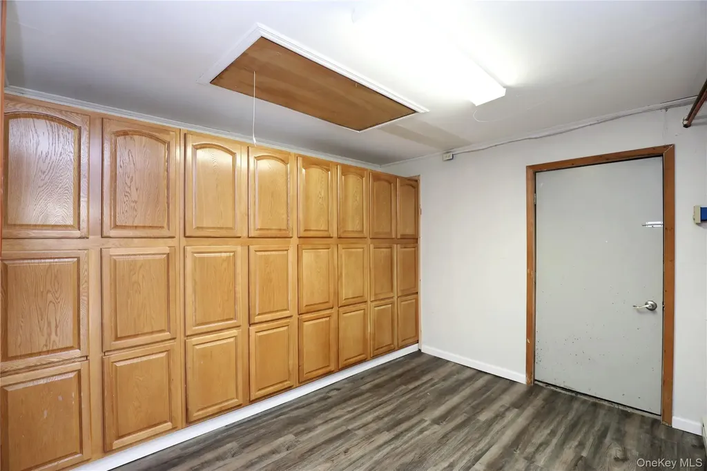 14311 9w Call Listing Agent NY 12124