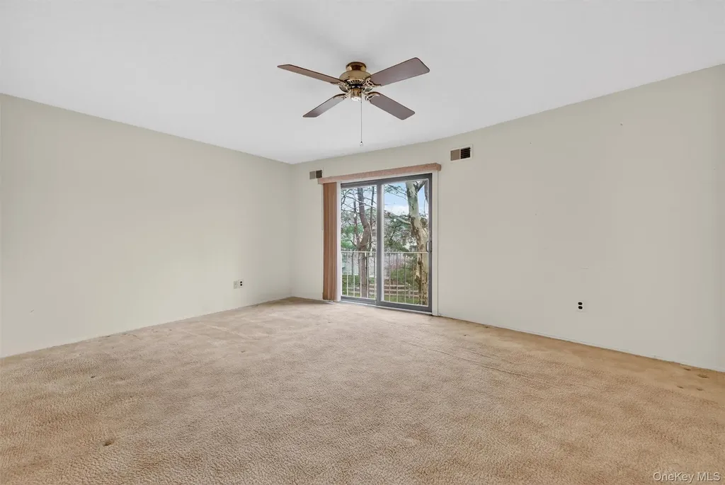 169 Treetop Circle Nanuet NY 10954