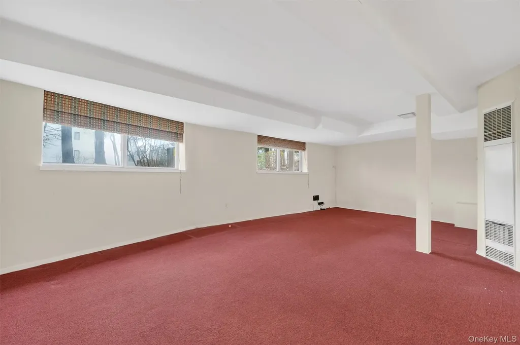 169 Treetop Circle Nanuet NY 10954