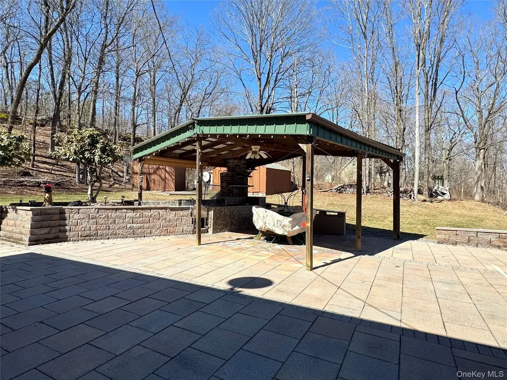 6339-6347 Route 32 Catskill NY 12414