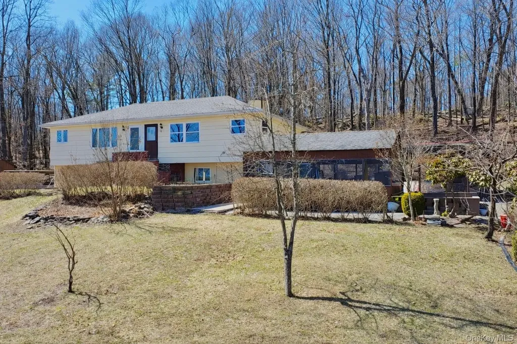 6339-6347 Route 32 Catskill NY 12414