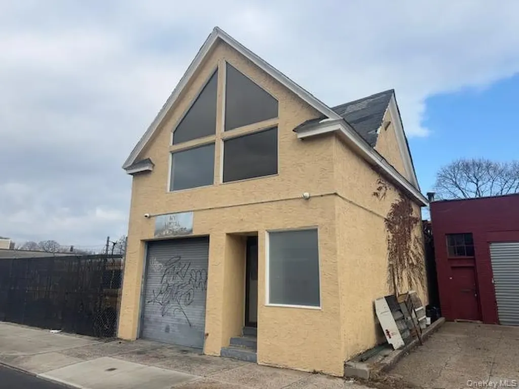 317 E 3rd Street Mount Vernon NY 10553