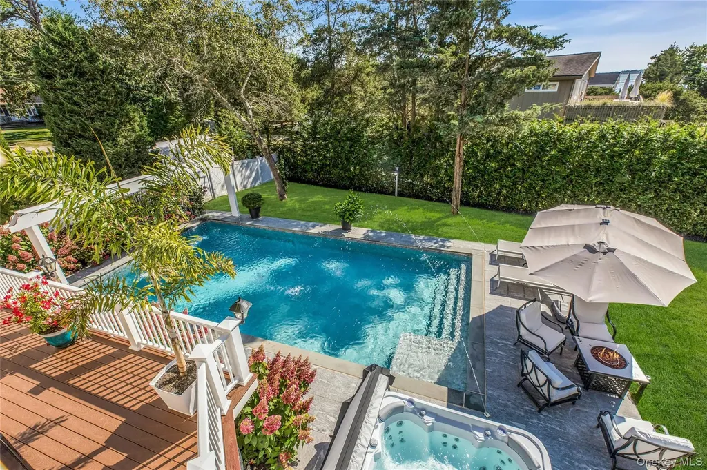 35 Grant Boulevard Hampton Bays NY 11946
