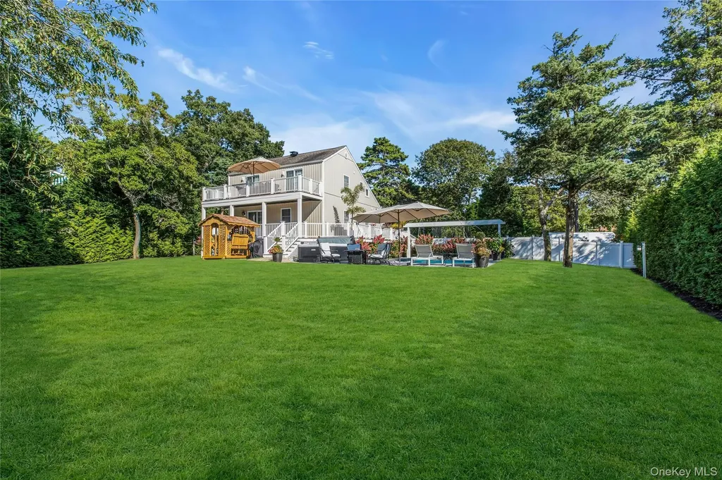 35 Grant Boulevard Hampton Bays NY 11946