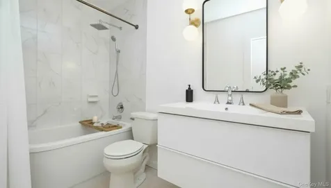 1418 Fox Glen Drive Hartsdale NY 10530