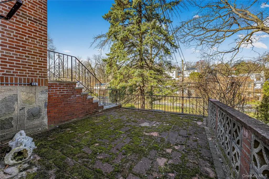 150 Rumsey Road Yonkers NY 10705