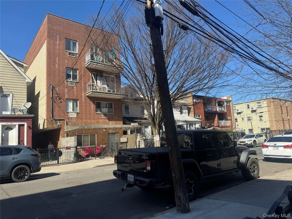 100-11 40th Road Corona NY 11368